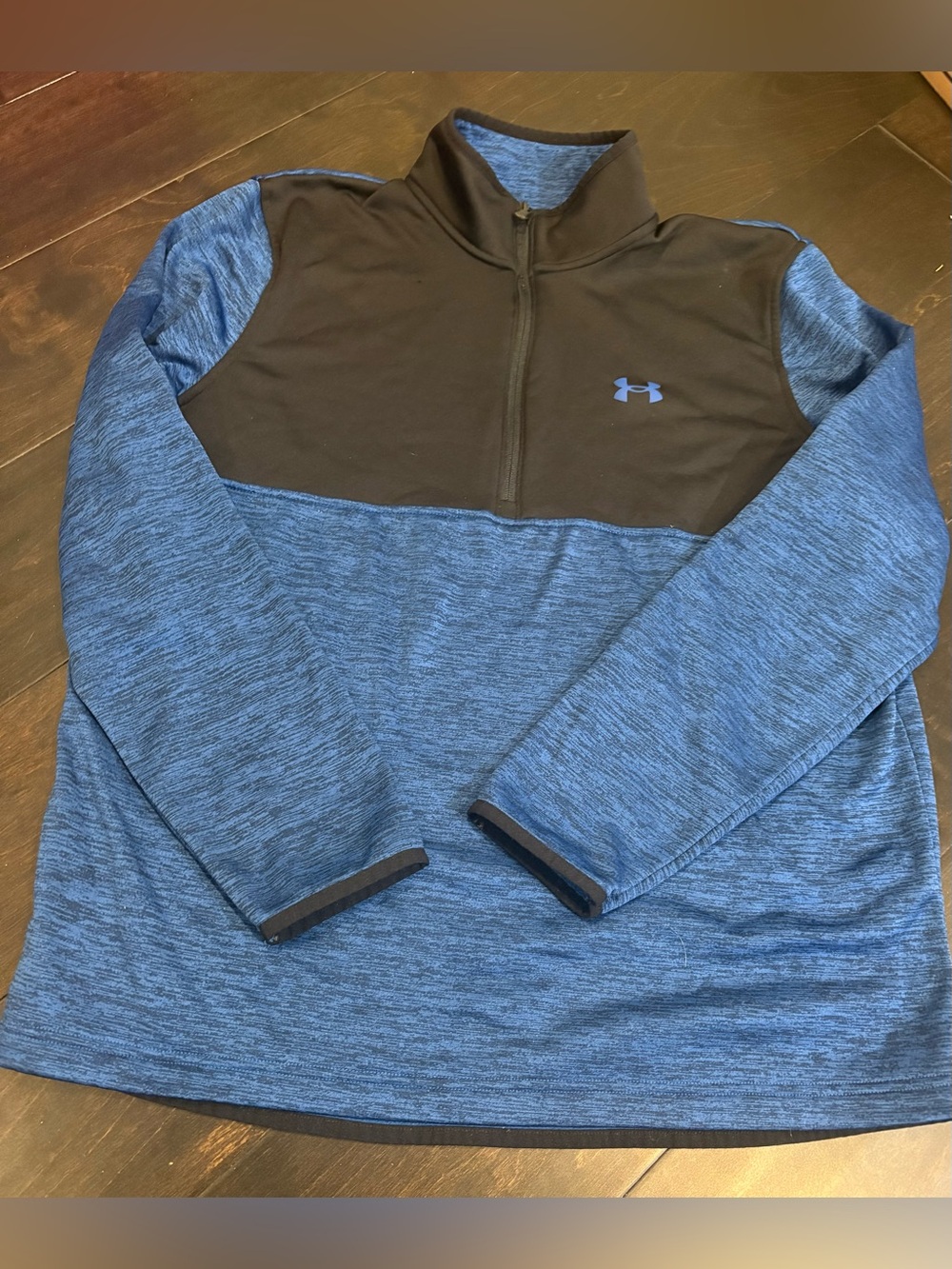 Under Armour Men’s Large 1/4 Zip Pullover Blue & Black